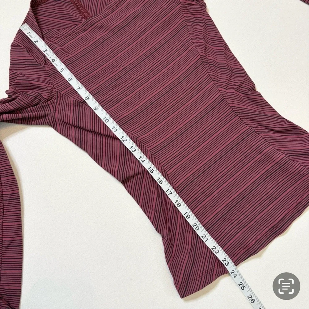 Lululemon Kanto Catch Me LS top Berry Black Stripe sz 4 - Picture 11 of 11